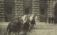 Černínská kasárna, přehlídka před F. Josefem, 3.10.1904. - Český svět 5.10.1904 