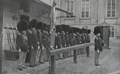 granátníci na stráži při návštěvě Františka Josefa I. - Český svět 10.05.1907 